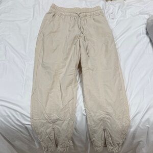 GAP Women’s Cream Elastic Waist Pants NWT size XS
